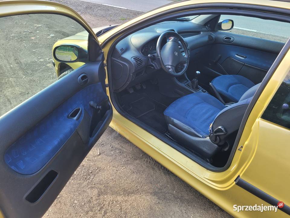 Peugeot 206 11 benzyna 206 małopolskie Szczyrzyc sprzedam