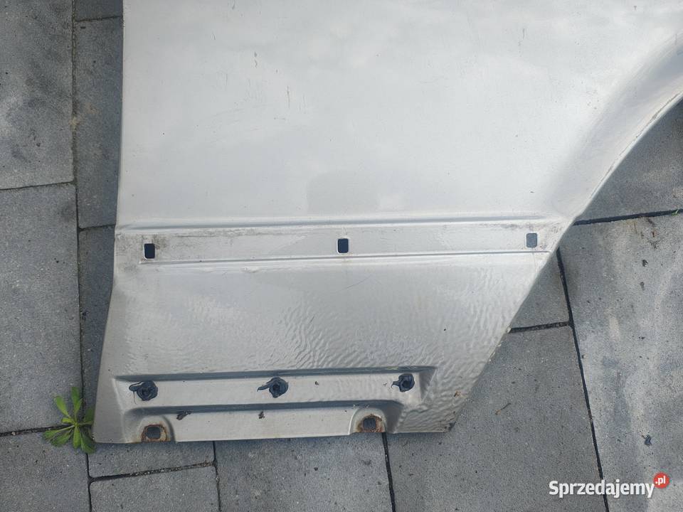 Błotnik Mercedes SEC W126 C126 Stalowa Wola