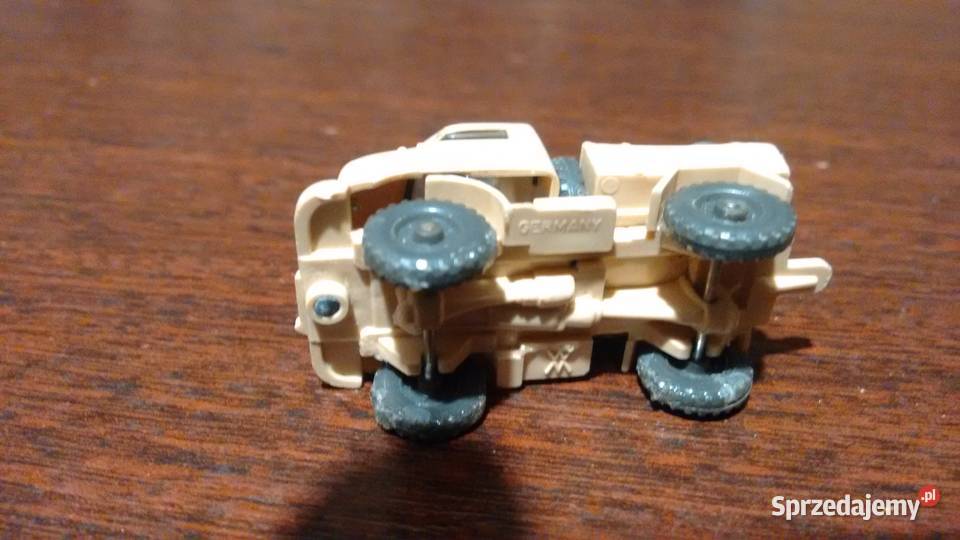 mercedes Unimog 401 z makiety 2115