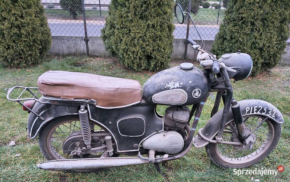 Sprzedam SHL M11 z 1965r zarejestrowaną nieuszkodzony lubelskie Łuków sprzedam