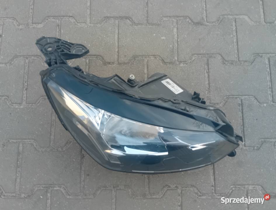 Peugeot 208 II reflektor lampa prawy przód
