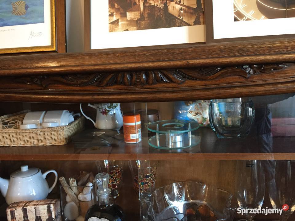 Stylowy kredens w starym stylu z witryną bufet wielkopolskie