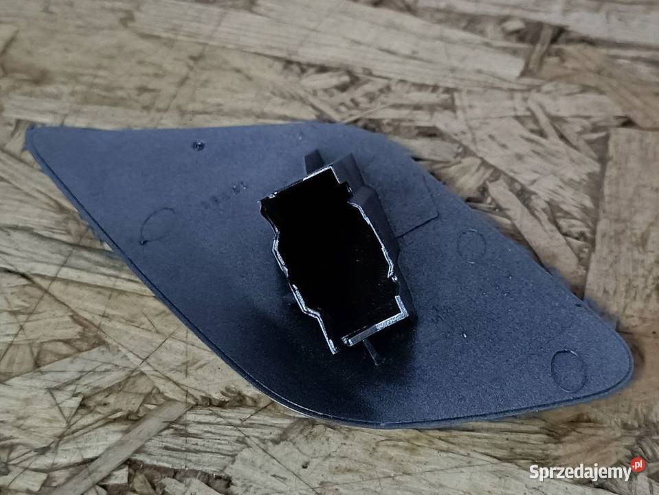 VOLVO S60 V60 ZAŚLEPKA SPRYSKIWACZA LAMPY PRAWY Oświetlenie Pleszew