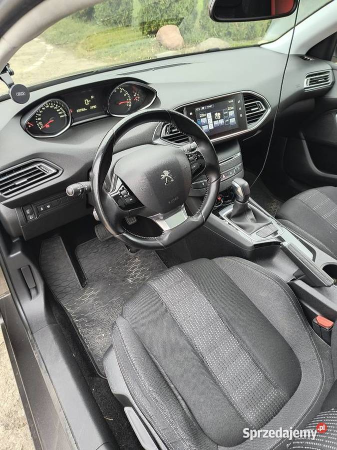 Peugeot 308 T9 12 benzyna 2014r Świecie