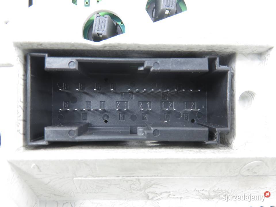 LICZNIK MERCEDES VANEO 414 19 A4144460021 Wyposażenie wnętrza małopolskie sprzedam