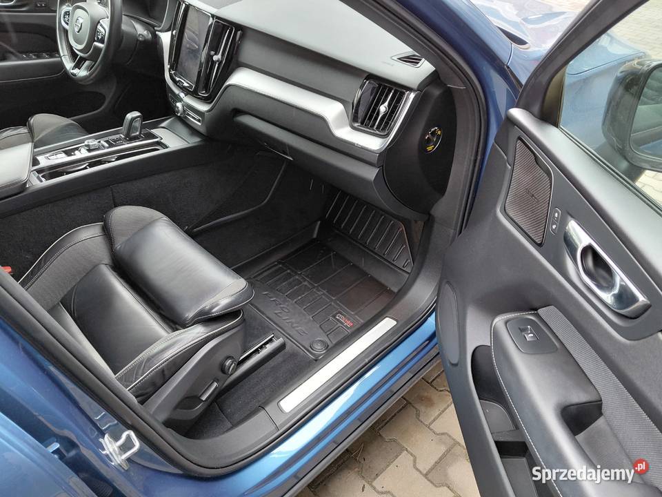 AWD Full led RDesigne Hak ASO Volvo świętokrzyskie