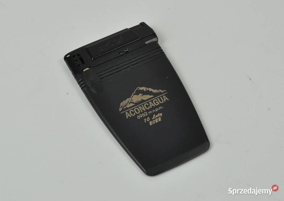 Plaska zapalniczka z grawerem logo czarna 100 Leżajsk