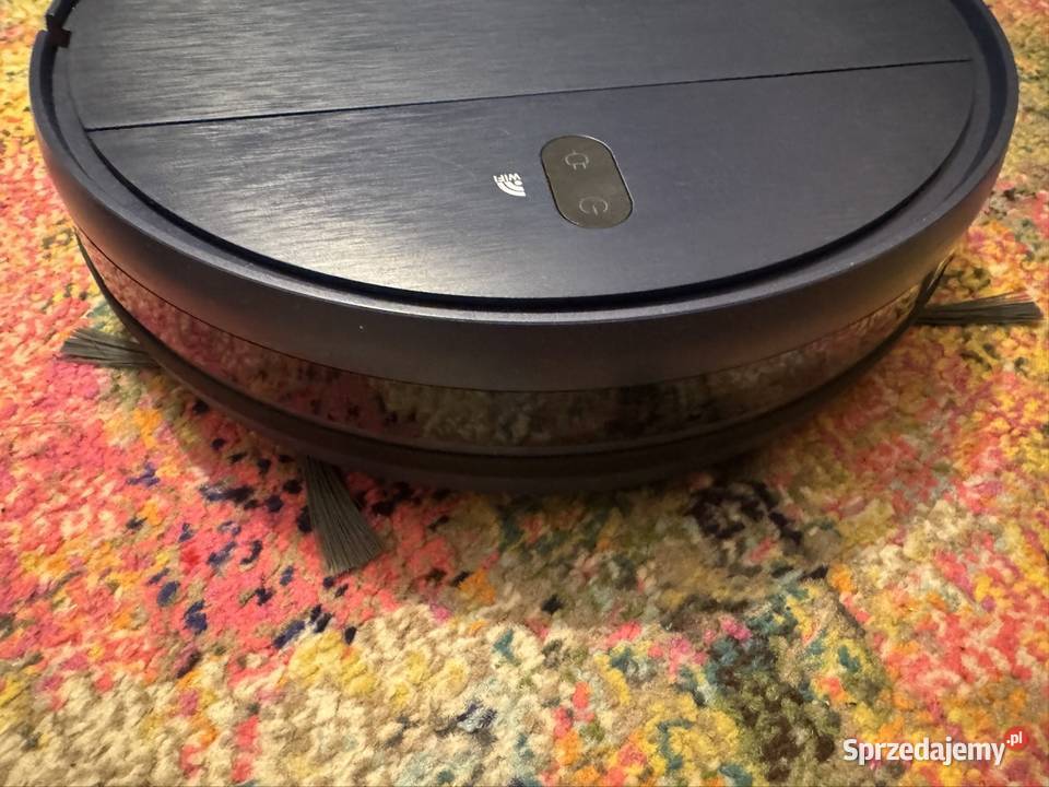Odkurzacz autonomiczny samojezdny ze stacją