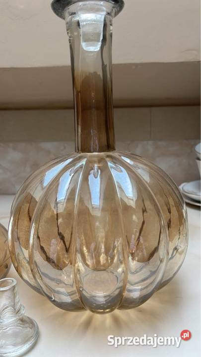 Karafka szkło miodowe opalizowane W kształcie Gdańsk