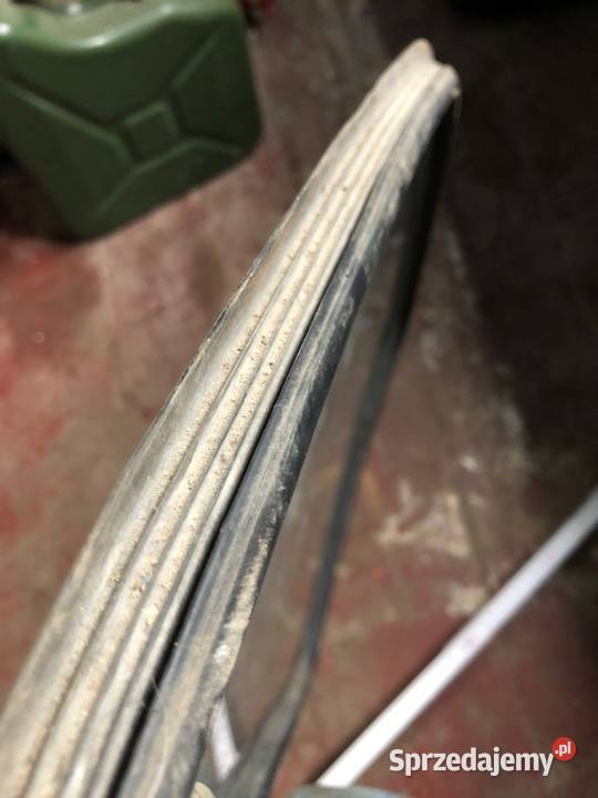 Okno szyba uszczelka FIAT 126p maluch Poznań