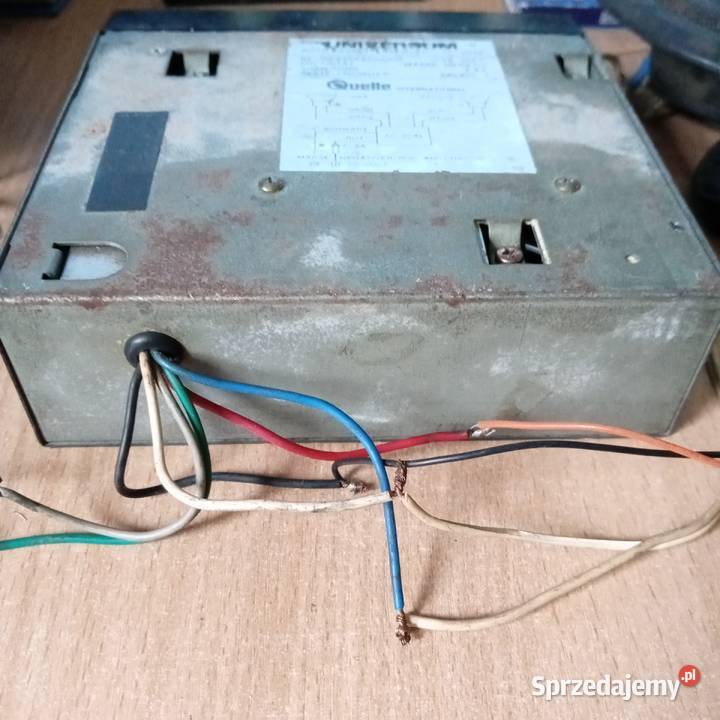 Stary odtwarzacz kaset na 12v ze wzmacniaczem Wałbrzych sprzedam