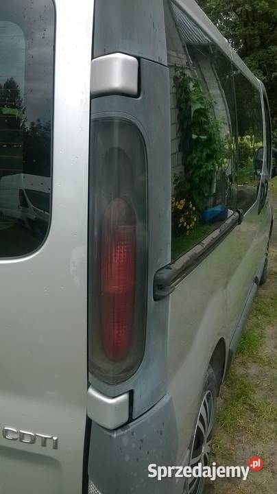 Lampa prawy tył Opel Vivaro Renault Trafic dostawcze Lampy tylne