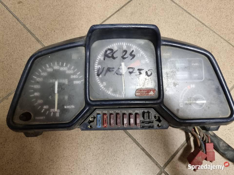 Honda VFR750 RC24 Łomża