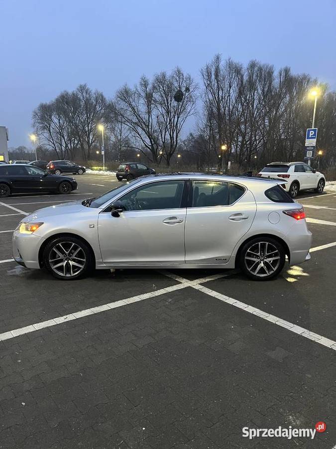 Lexus CT200H F Sport 2014 180cm3 Poznań