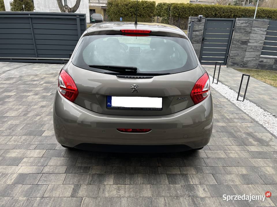 Peugeot 208 2015r 12 Benz Toruń