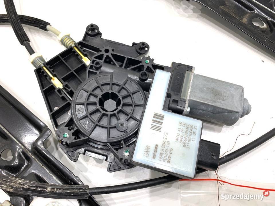 PODNOŚNIK SZYBY PRAWY TYŁ BMW F44 9854232