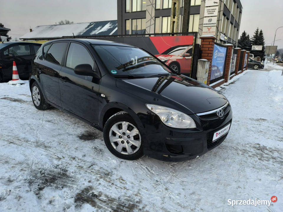 Hyundai i30 14i 90 Klimatyzacja OPŁACONY I autoalarm lubelskie Łuków