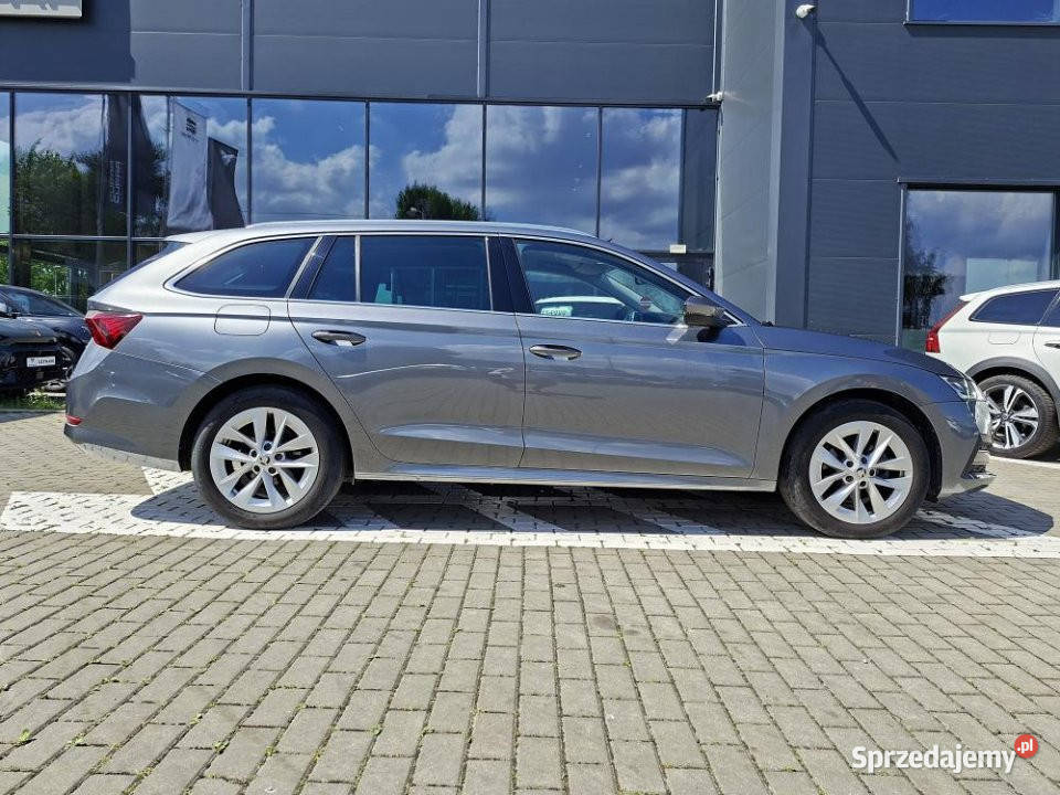 Skoda Octavia 2023r FV23 BLIS ACC HUD Samochody osobowe Kraków