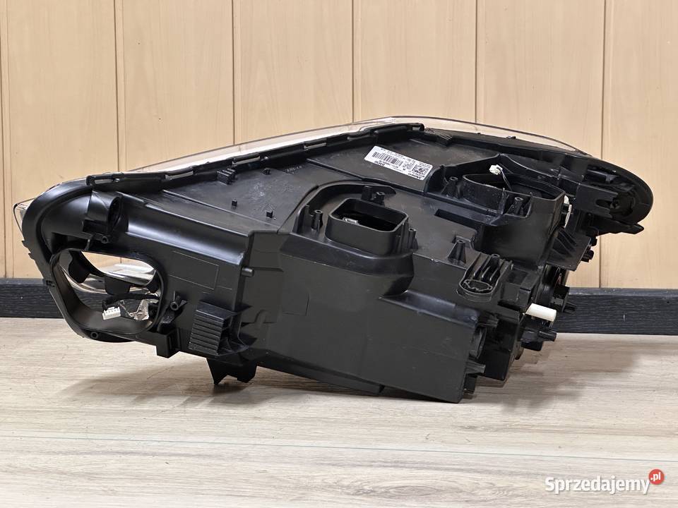 Lampa F48 Full Led prawy przód 7495004 osobowe wielkopolskie Leszno sprzedam