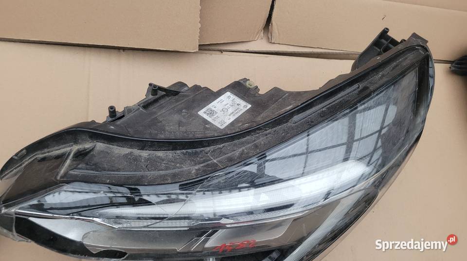 RENAULT CAPTUR II REFLEKTOR LEWY FULL LED LAMPA osobowe Ruda Śląska