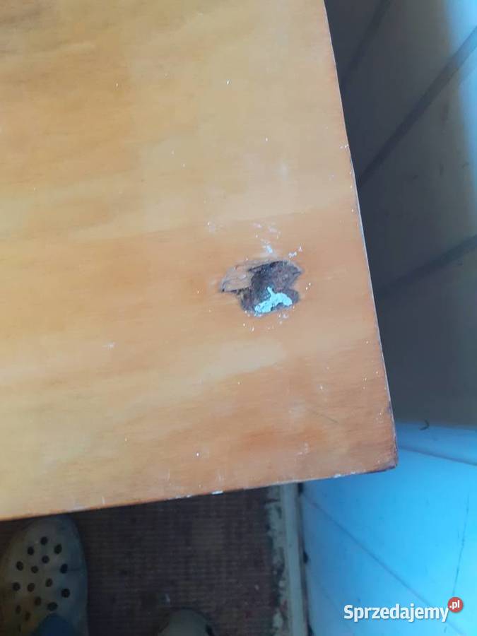 stolik Junior z okresu PRL 1975r świętokrzyskie Sandomierz