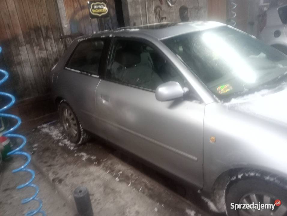 Audi A3 srebrny Olszewnica