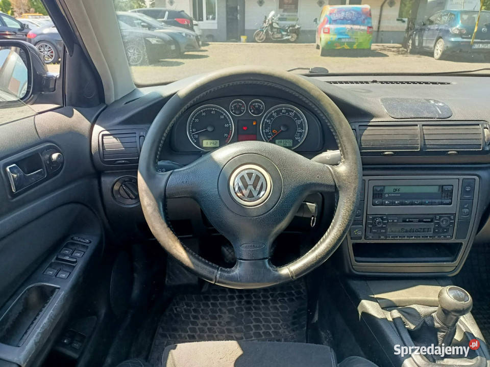 Volkswagen Passat Volkswagen Passat 23 v5 LPG czarny Tarnów