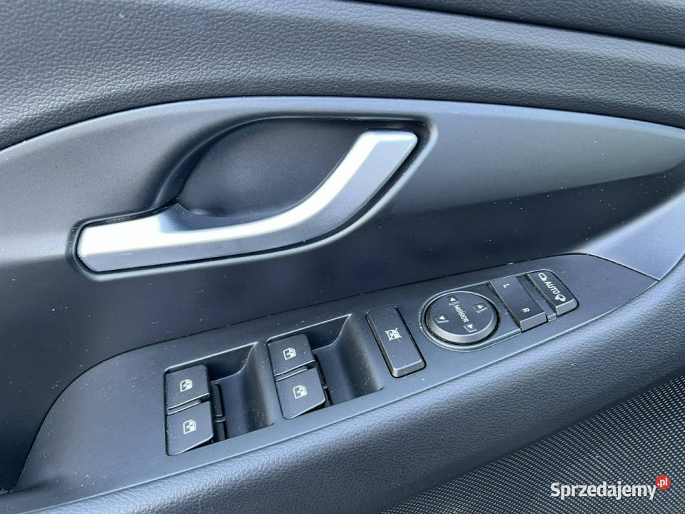 Hyundai i30 I30 FASTBACK 15 TGDI Smart 48v AT elektryczne lusterka i30 Piotrków Trybunalski
