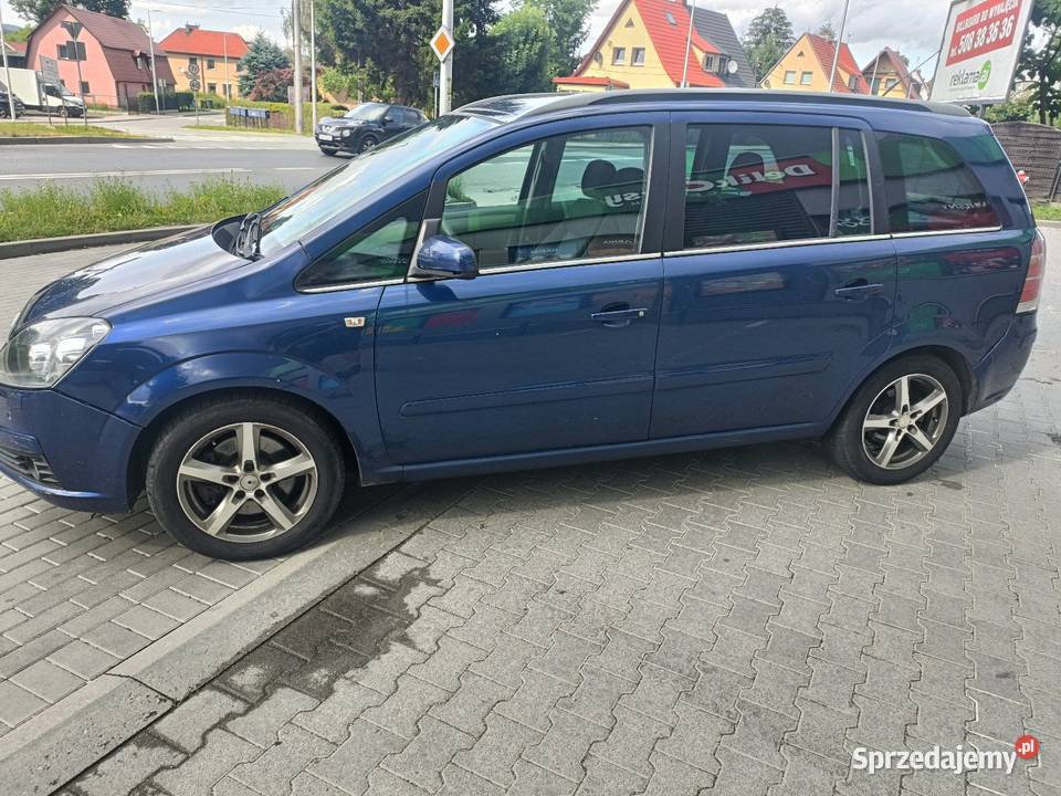 Opel Zafira ekonomiczny i pakowny Van 7 osoby Zafira Kłodzko