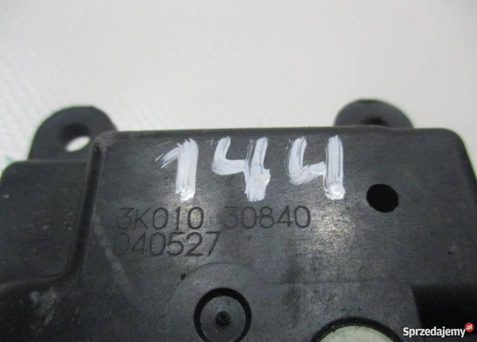 3K01030840 SILNICZEK NAGRZEWNICY NISSAN 350Z Nowy Tomyśl