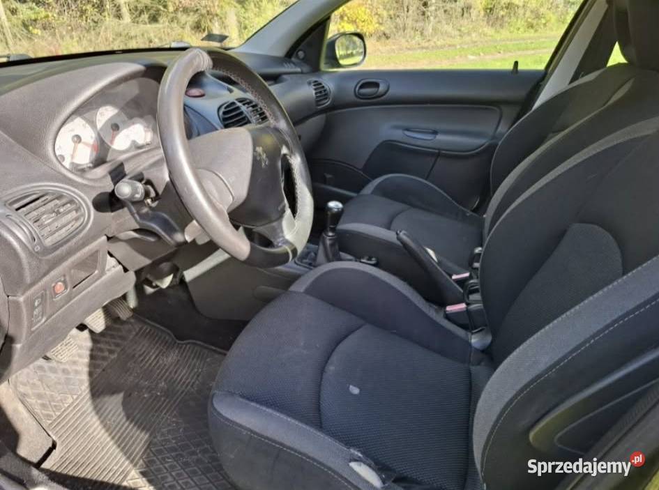 Peugeot 206 14 benzyna 2005 nieuszkodzony sprzedam