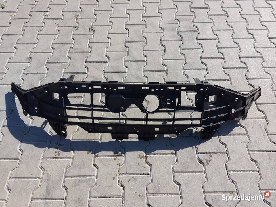 Audi Q8 ETRON SUV wzmocnienie stelaż ślizg