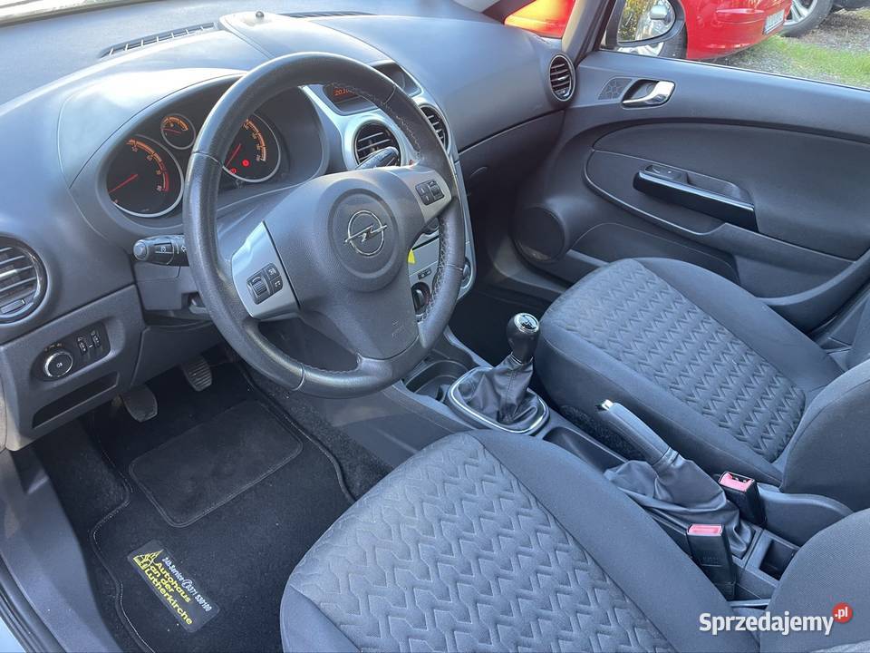 Opel Corsa 13 Benz 2013 5drzwi Zarejestrowana serwisowany w ASO