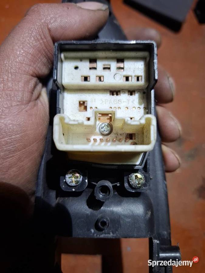 Panel plastik sterowania szyb lusterek Mazda 6 Rok produkcji 2003 Przyborów sprzedam