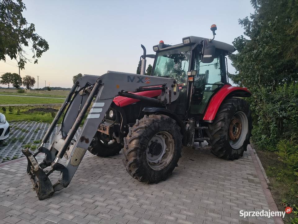 Massey Ferguson 5455 Z Turem rolnika Damasławek