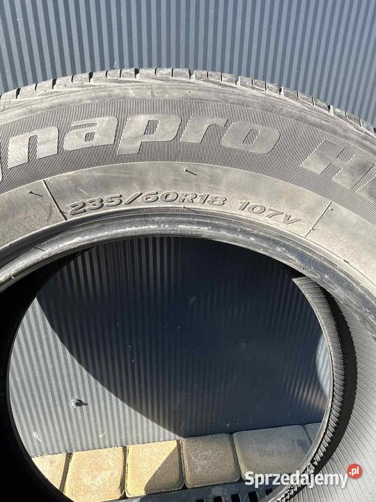 Opony zimowe 23560 R18 Radomsko sprzedam