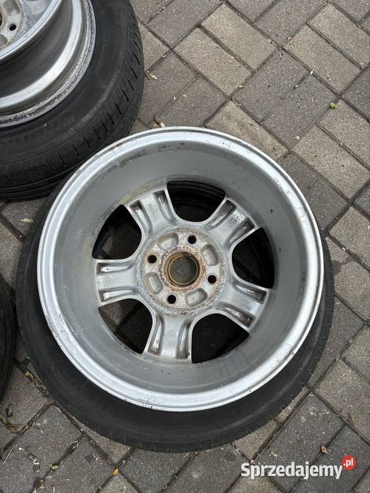 Felgi aluminiowe 15 Nissan Almera 4x1143 Felgi Mikołów