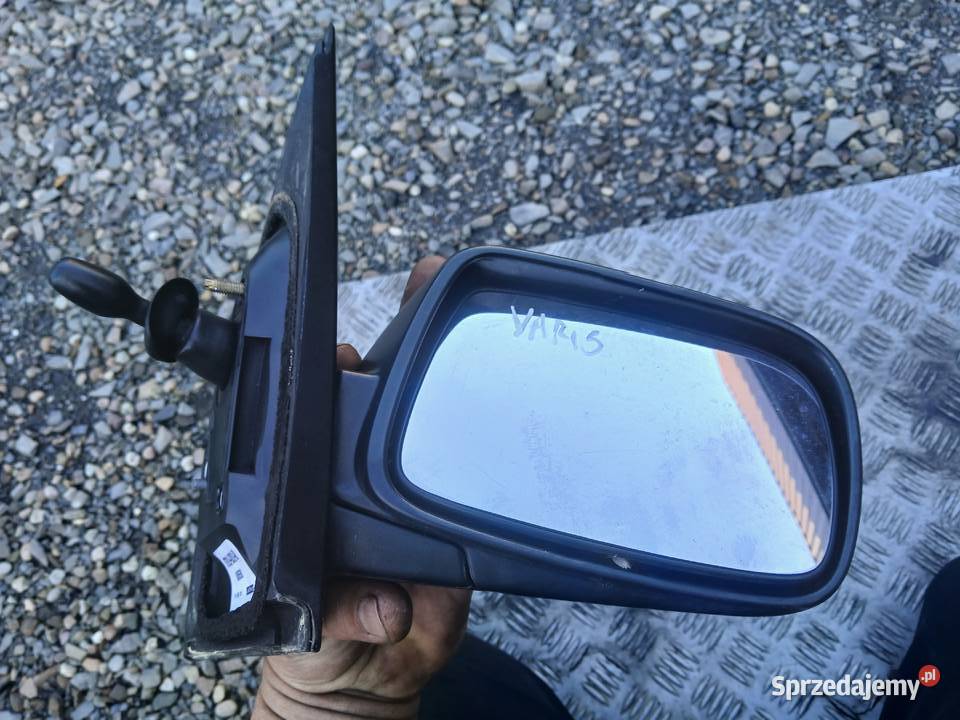 Lusterko prawe manualne Toyota Yaris I P1 EU