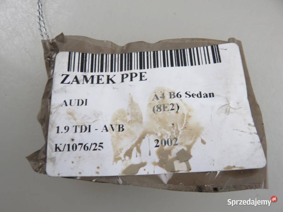 ZAMEK PRAWY PRZEDNI AUDI A4 B6 8E1837016C