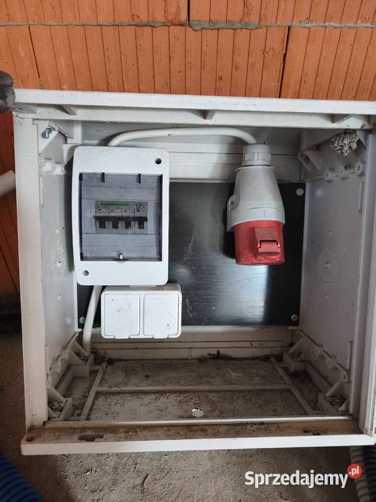 Rozdzielnia elektryczna Tłuszcz