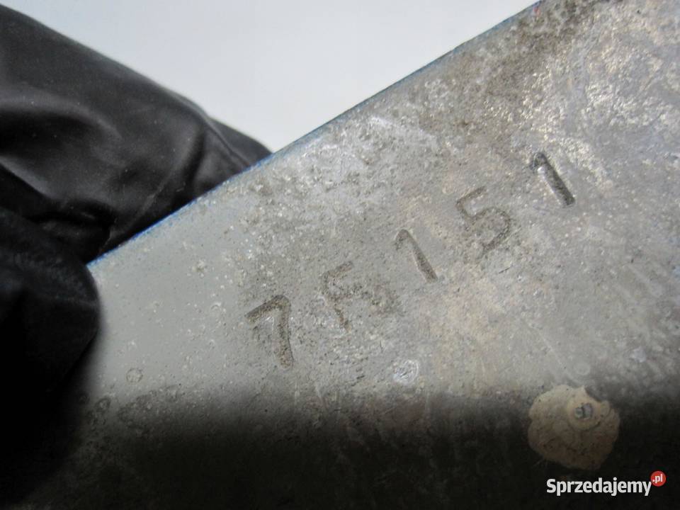 DODGE NITRO 08r zawias maski prawy