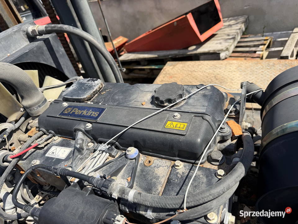 silnik 4cylindrowy Perkins 1104C44 44l 725kW Działoszyn