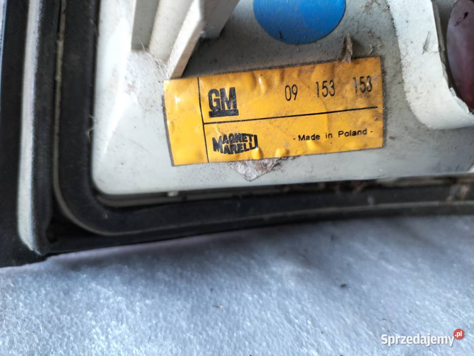 OPEL VECTRA B LAMPA TYŁ LEWA KOMBI 09153153 Kamień-Kolonia