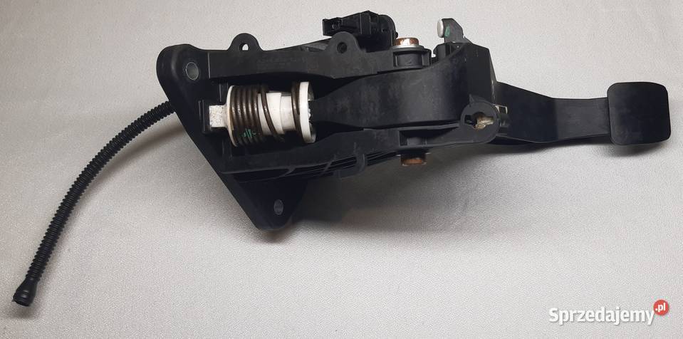 PEDAŁ SPRZĘGŁA MERCEDES W246 W176 A2462910201 Mielęcin sprzedam