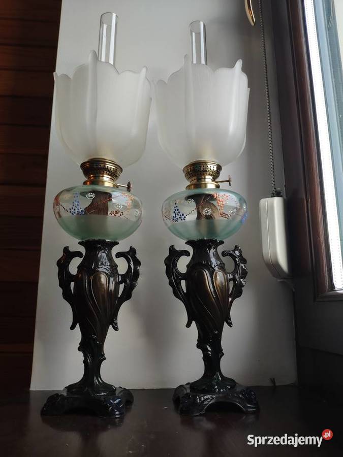 Para identycznych francuskich lamp naftowych XIX Kraków