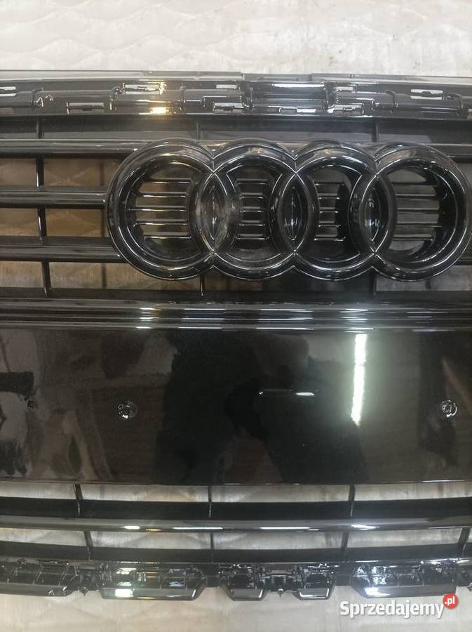 Audi A1 atrapa zderzaka przód osobowe Łódź sprzedam