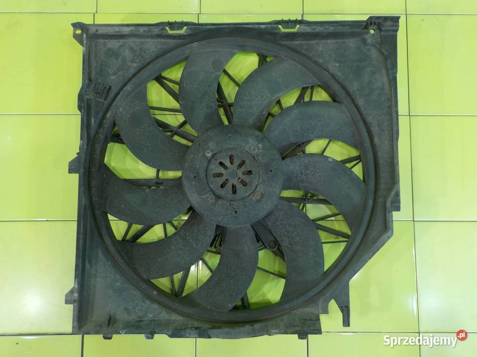 BMW X3 E83 30 B AUT 04r 5D wentylator chlodnicy Suków