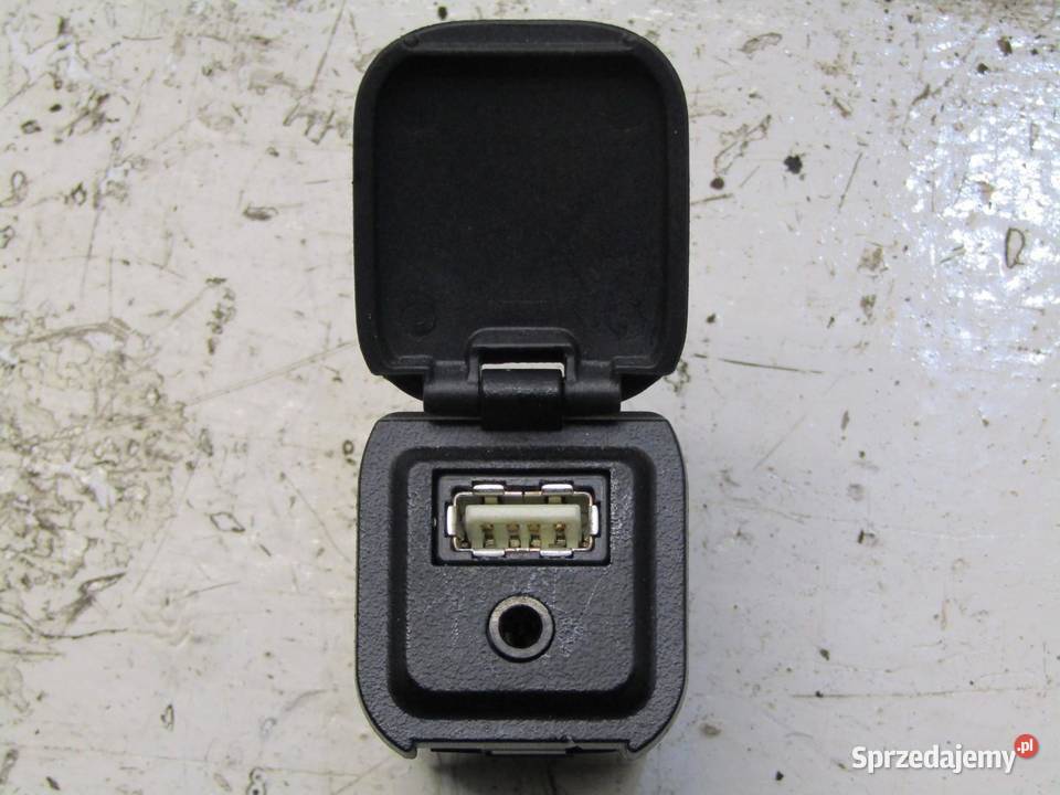 GNIAZDO PORT ZŁĄCZE USB AUX MAZDA CX5 CX5 KE osobowe
