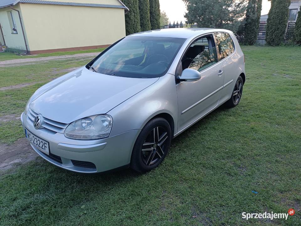 Sprzedam Volkswagen Golf.