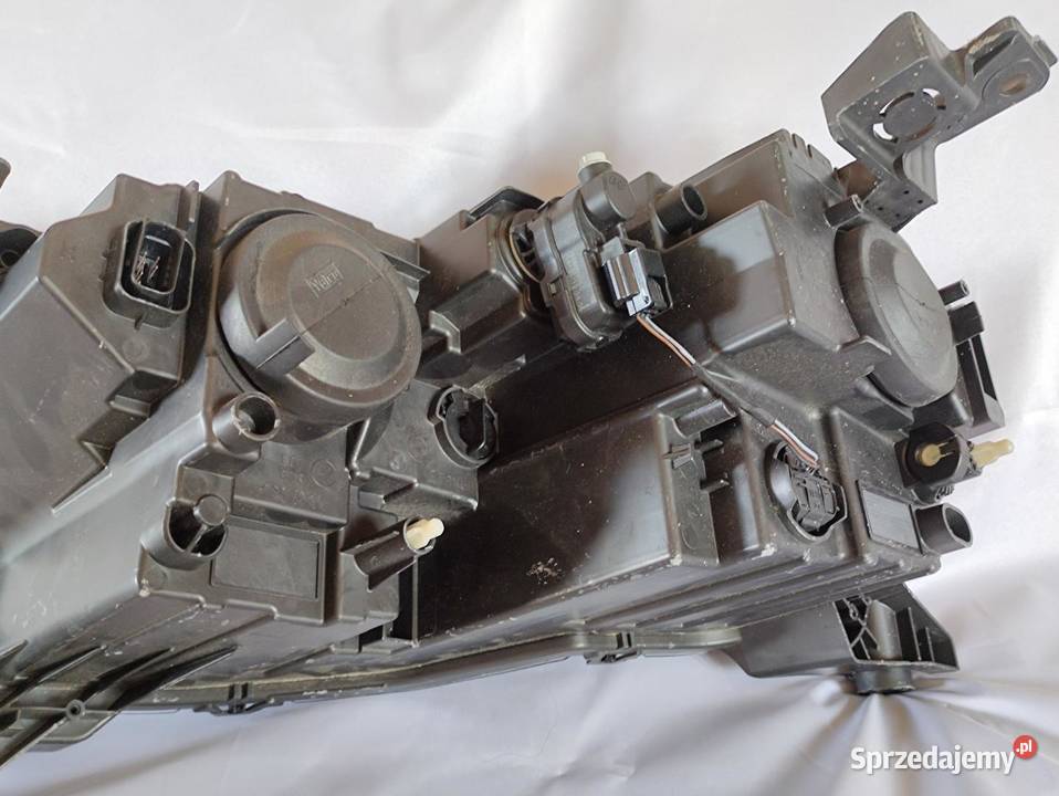 LAMPA PRAWY PRZÓD DS3 CROSSBACK 9820840580 Lampy przeciwmgielne